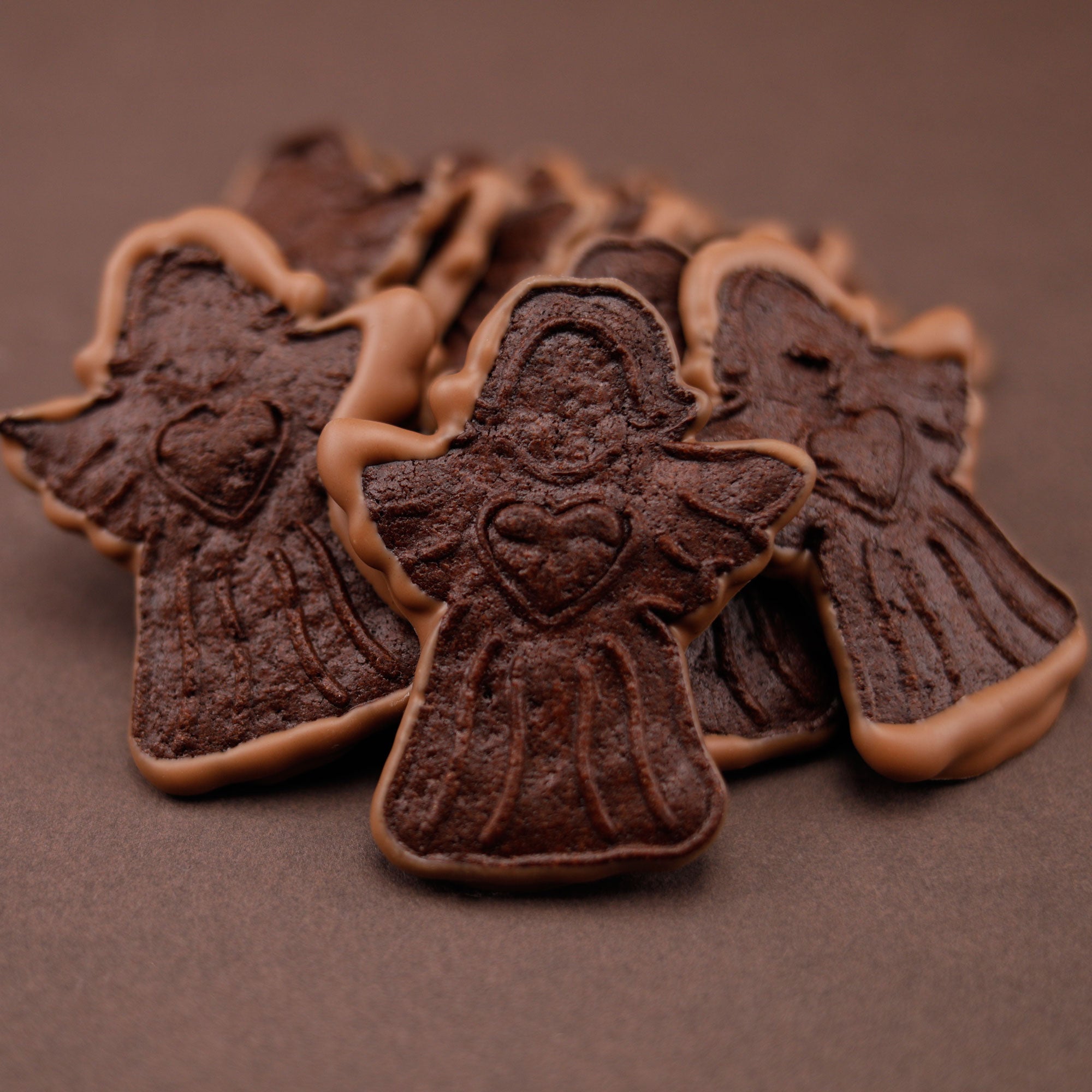 Engel Schwarze Vollmilch